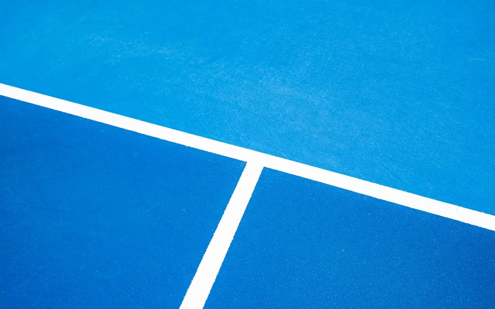 Indoor vs outdoor pickleball: which should you play?